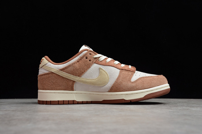 nike dunk low prm ‘medium curry’ dd1390-100