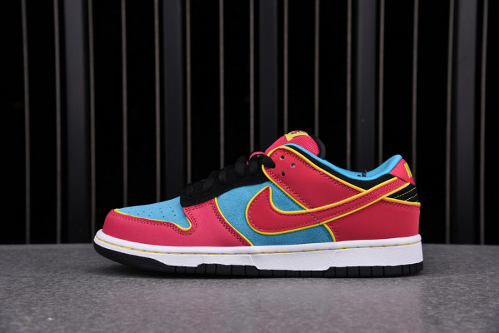 nike dunk sb low ms. pacman 313170-461
