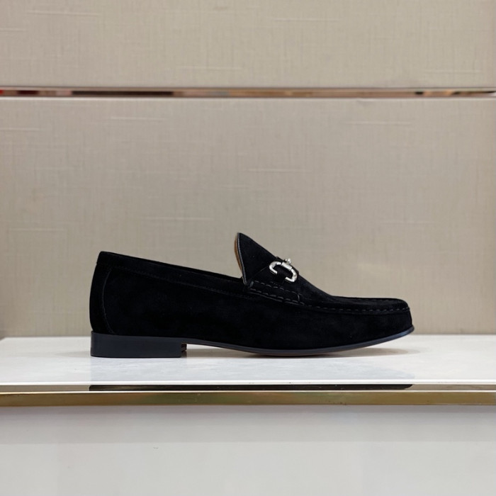 guc loafer