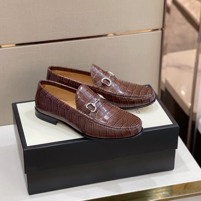 guc loafer
