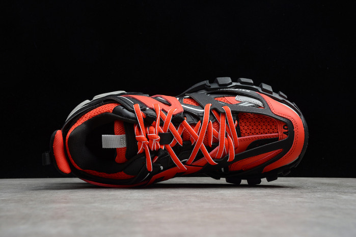 bl tess s. gomma track low sneakers red black 022509