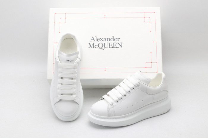 alex mcqu sneakers