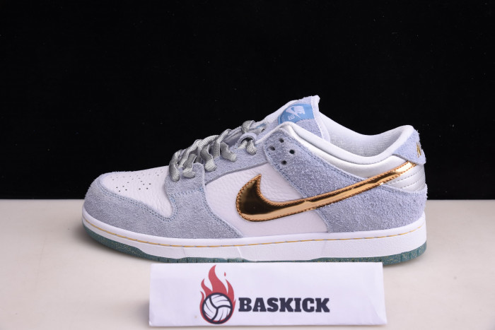 sean cliver x nike sb dunk low dc9936-100