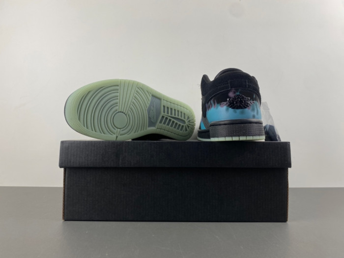 Air Jordan 1 Low Fortune Fly Halloween HQ3442-001