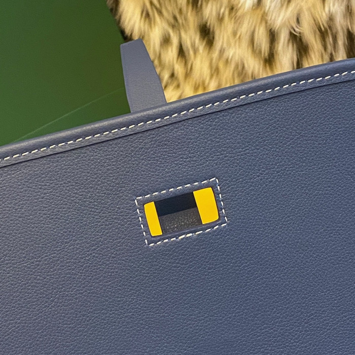 G0YARD BAG 28*23*9cm