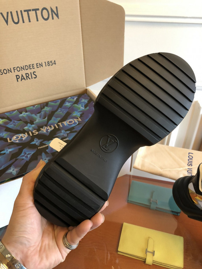 lovt archlight sneaker