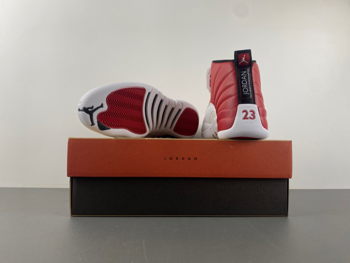 AIR JORDAN 12 RETRO GYM RED 130690-600