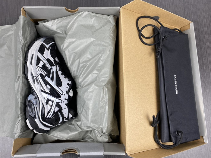 bl runner trainers sneakers