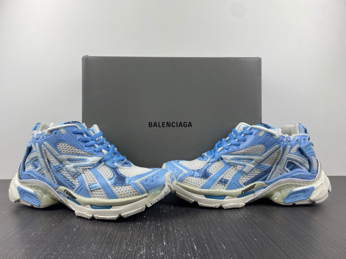 bl runner trainers sneakers