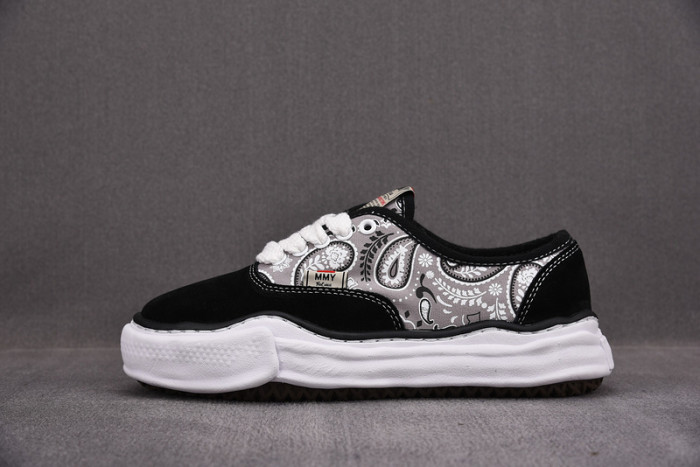 Ma*s*n mihara yasuhiro sneaker
