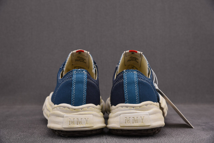 Ma*s*n mihara yasuhiro sneaker