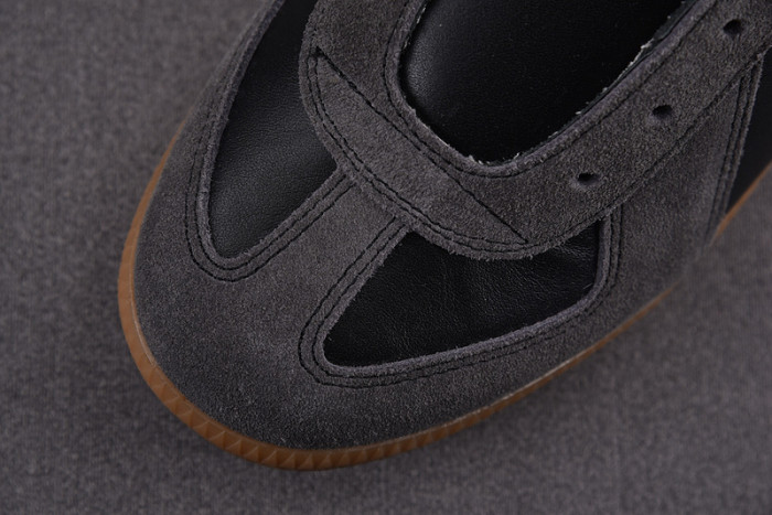 Ma*s*n mihara yasuhiro sneaker