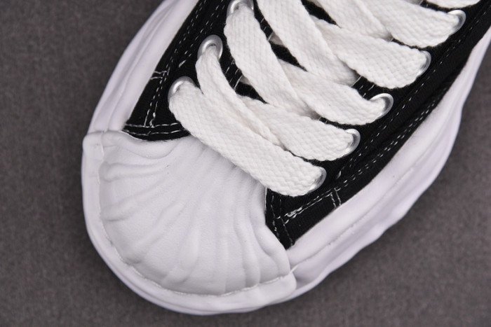 Ma*s*n mihara yasuhiro sneaker