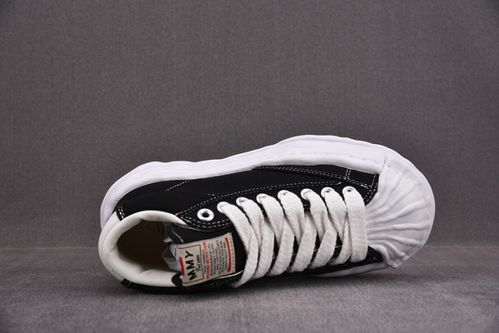 Ma*s*n mihara yasuhiro sneaker