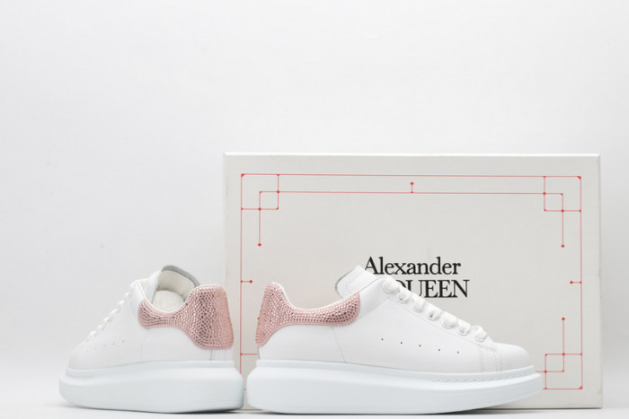 alex mcqu sneakers