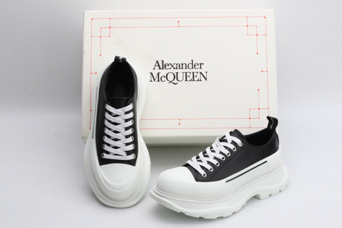 alex mcqu sneakers