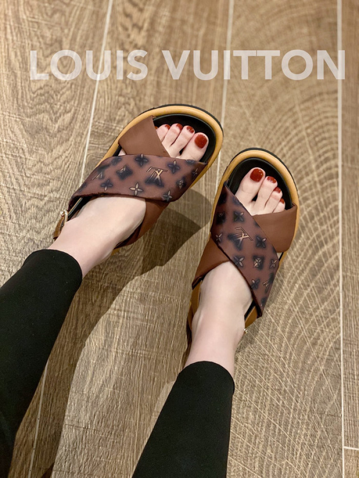 lovt sandal