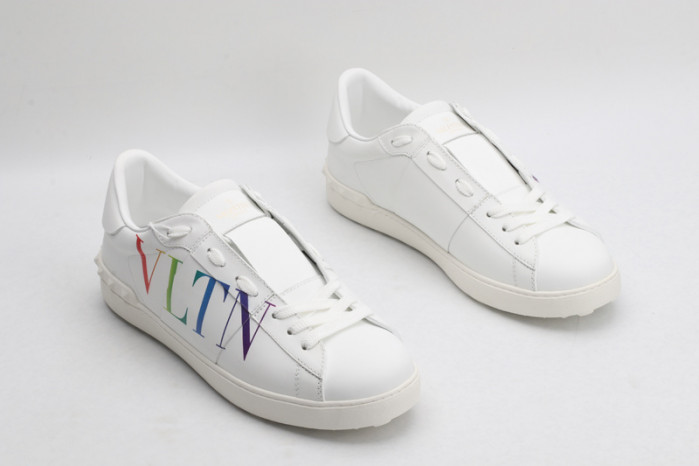 v*lentino sneaker