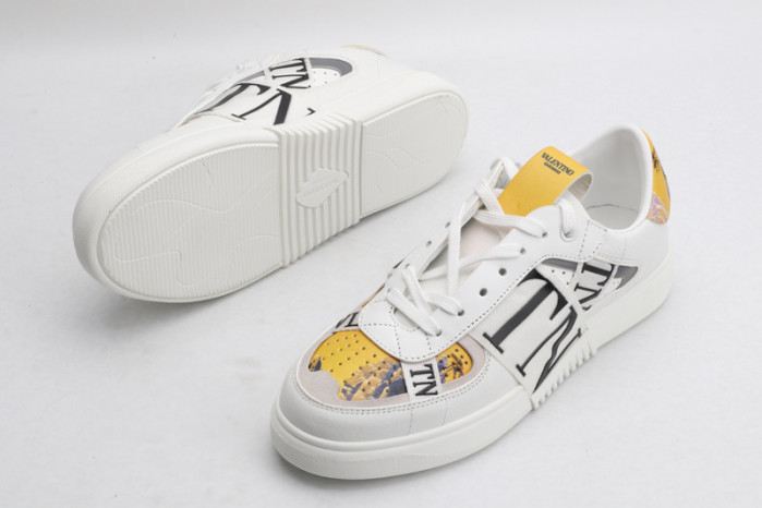 v*lentino sneaker