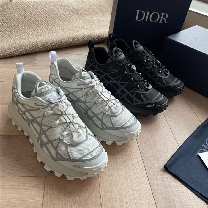 dr b31 trainer sneaker