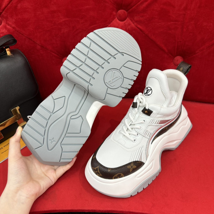 lovt archlight sneaker