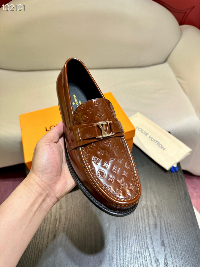lovt loafer
