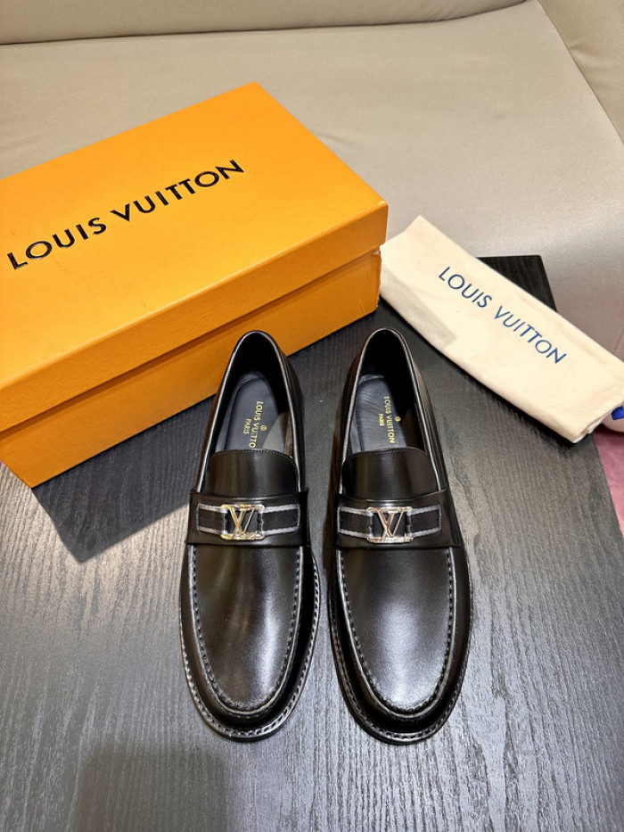 lovt loafer