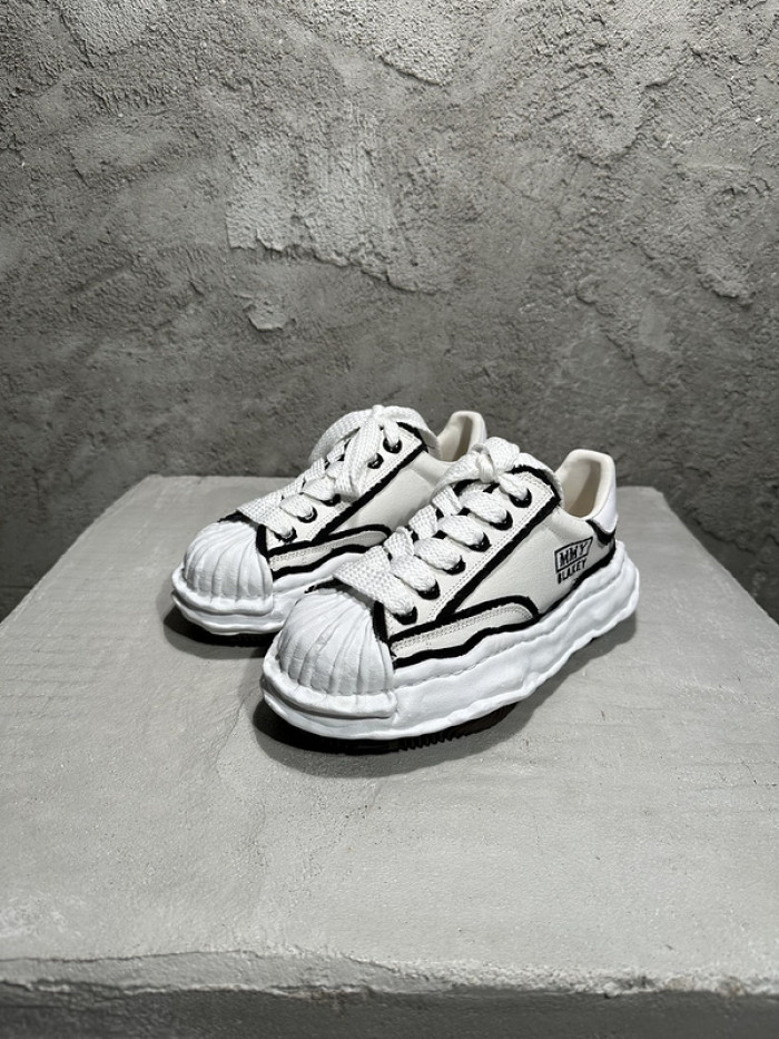 Ma*s*n mihara yasuhiro sneaker