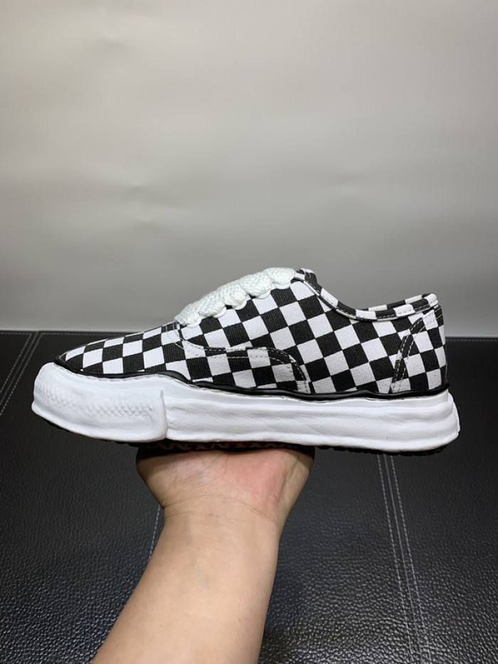Ma*s*n mihara yasuhiro sneaker
