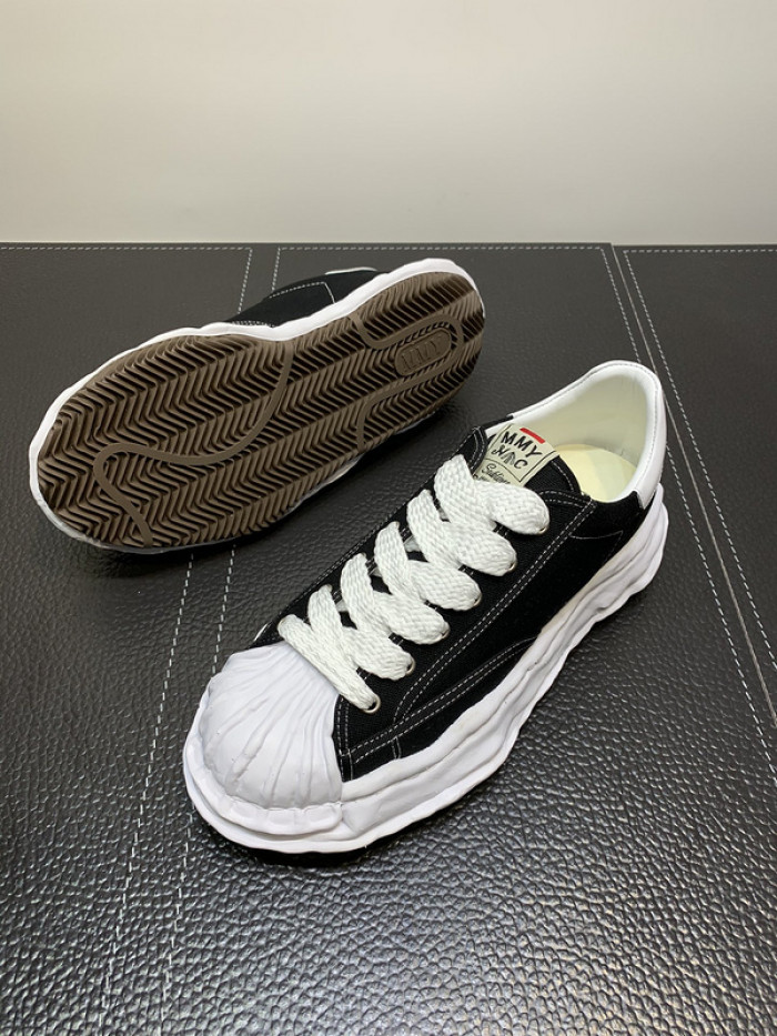 Ma*s*n mihara yasuhiro sneaker