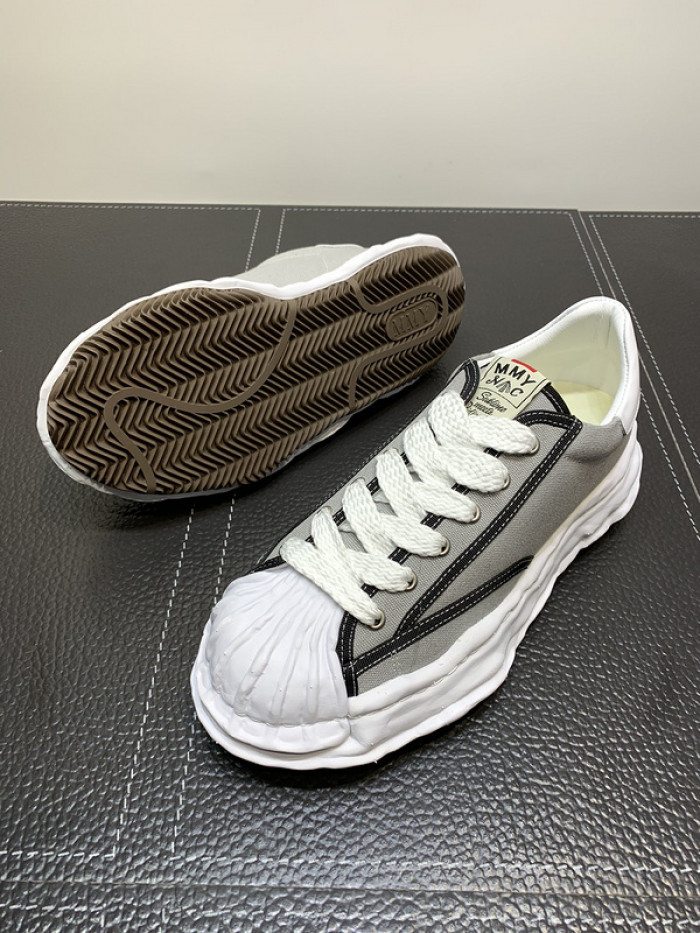 Ma*s*n mihara yasuhiro sneaker