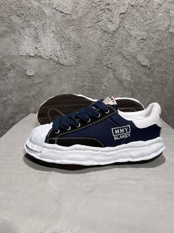 Ma*s*n mihara yasuhiro sneaker