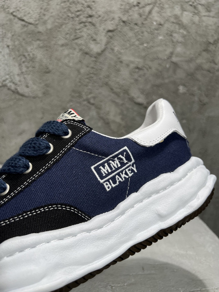 Ma*s*n mihara yasuhiro sneaker