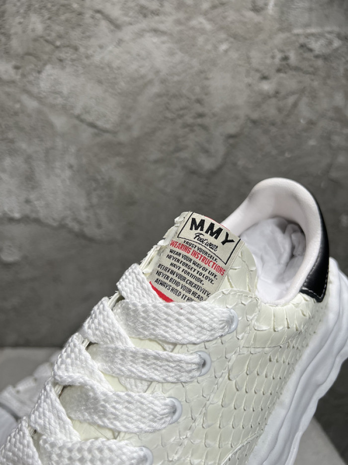 Ma*s*n mihara yasuhiro sneaker