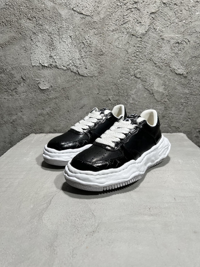 Ma*s*n mihara yasuhiro sneaker