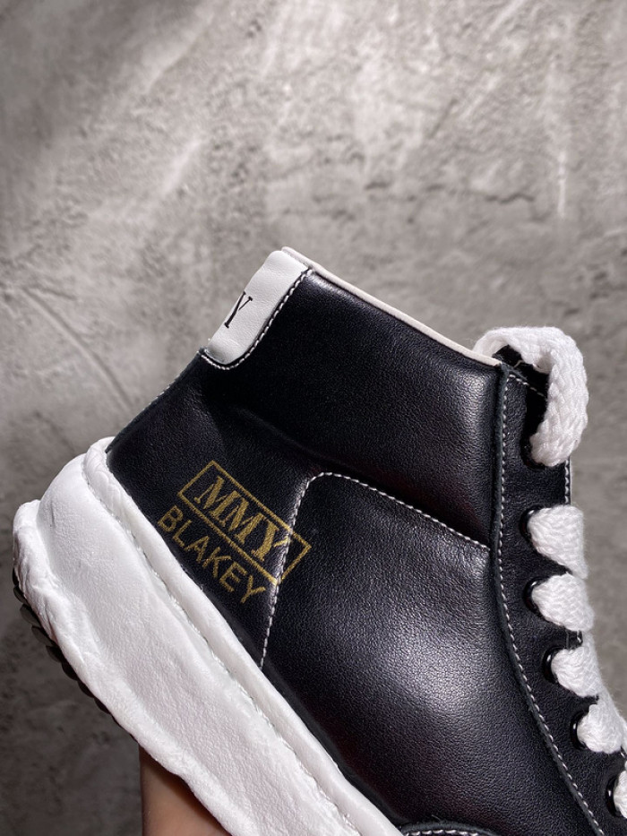 Ma*s*n mihara yasuhiro sneaker