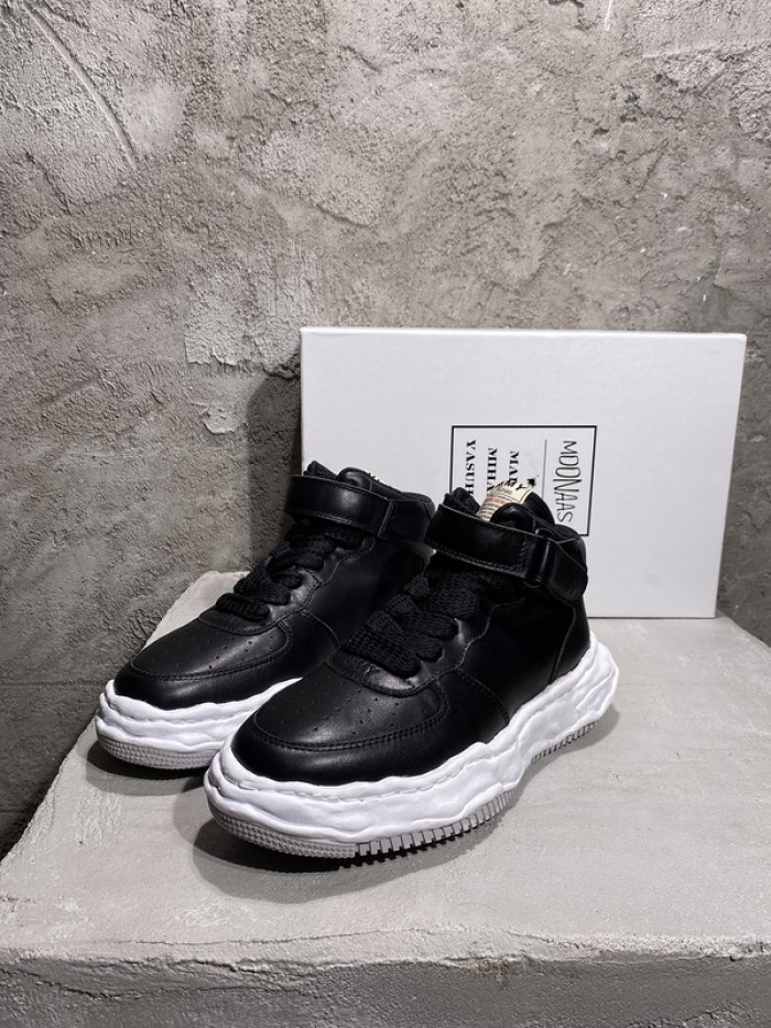 Ma*s*n mihara yasuhiro sneaker