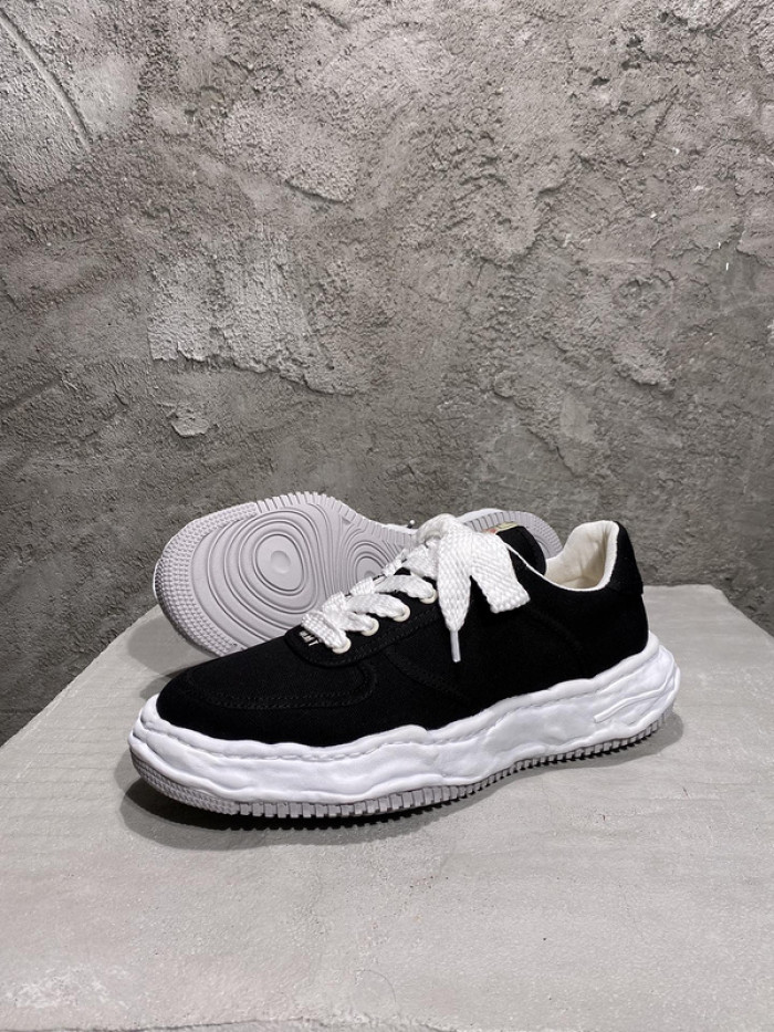 Ma*s*n mihara yasuhiro sneaker