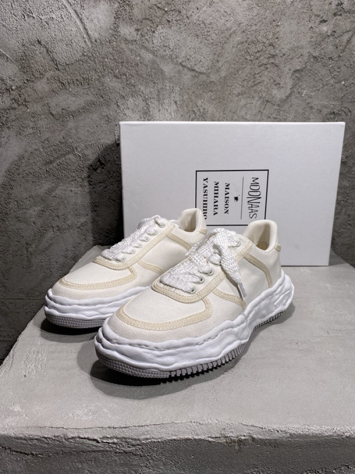 Ma*s*n mihara yasuhiro sneaker