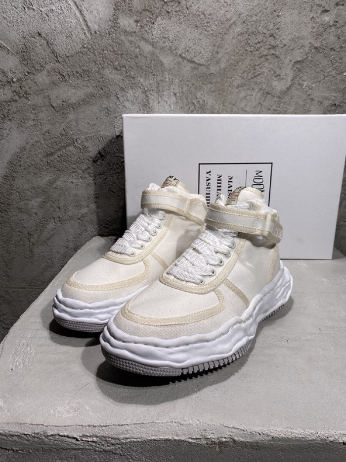 Ma*s*n mihara yasuhiro sneaker