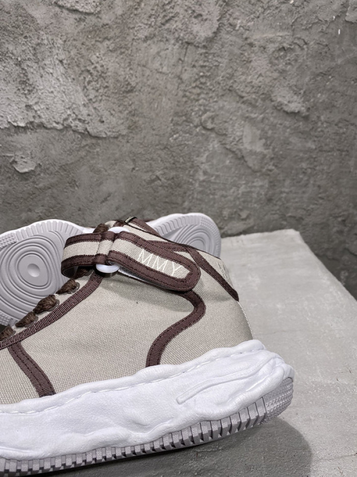 Ma*s*n mihara yasuhiro sneaker