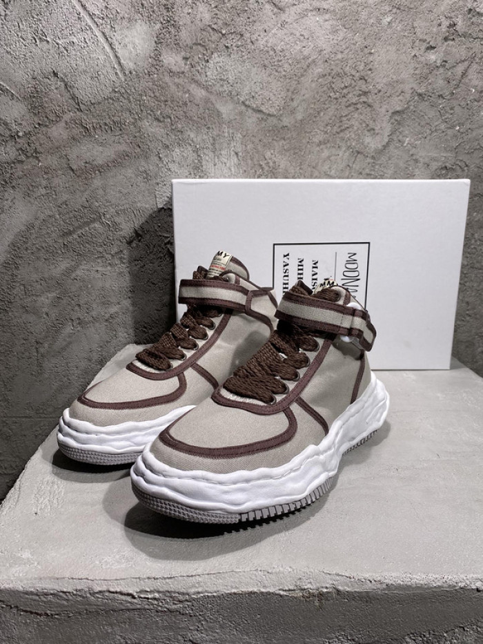 Ma*s*n mihara yasuhiro sneaker