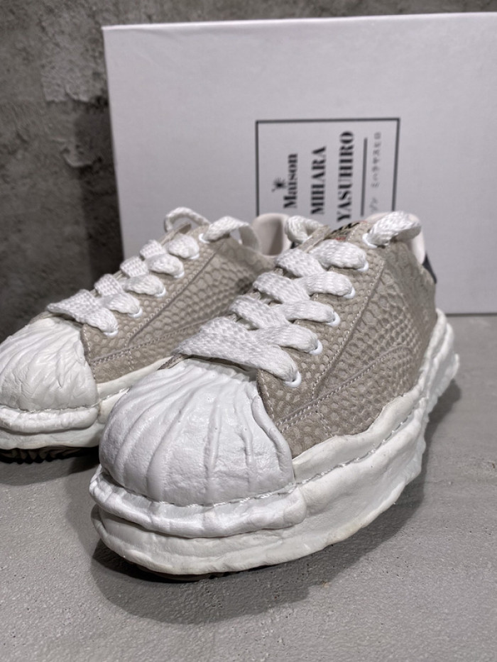 Ma*s*n mihara yasuhiro sneaker
