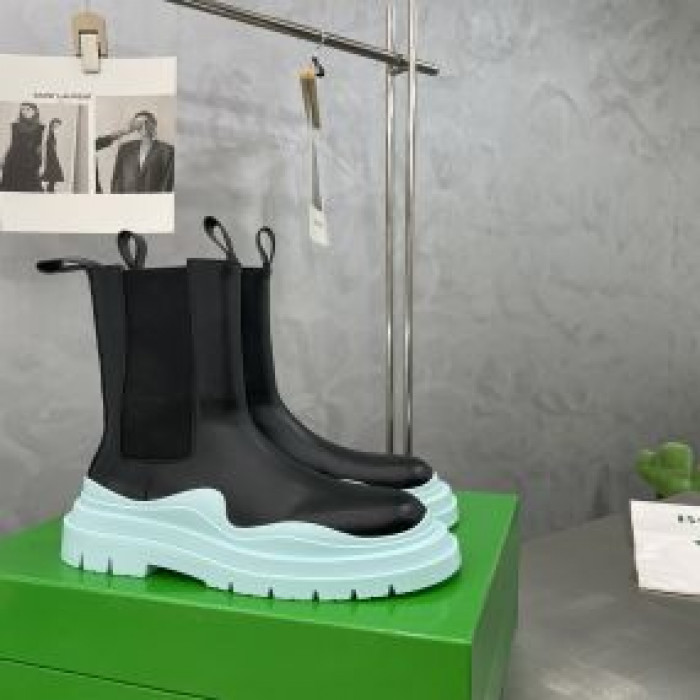 bo*te*ga Ve*ne*ta boots