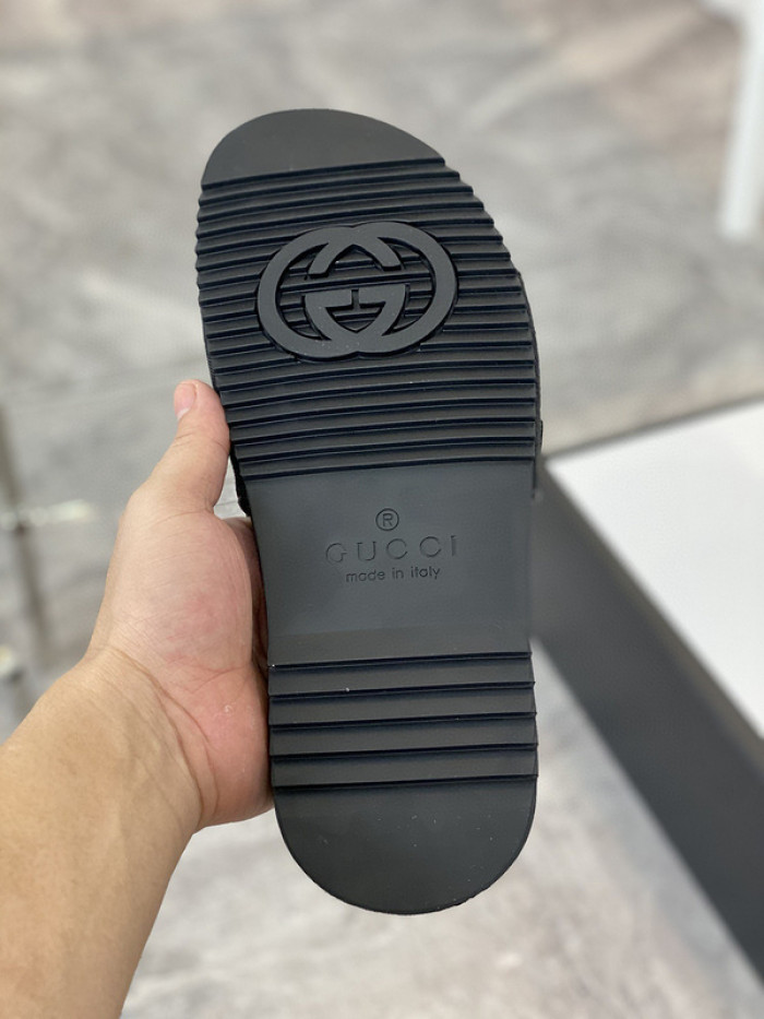guc sandal
