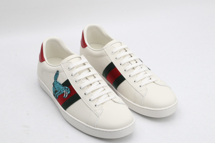 gi ace embroidered low-top sneaker