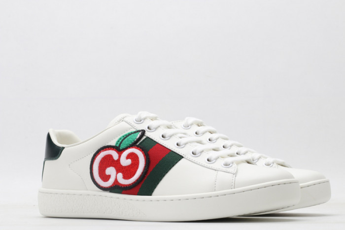 gi ace embroidered low-top sneaker