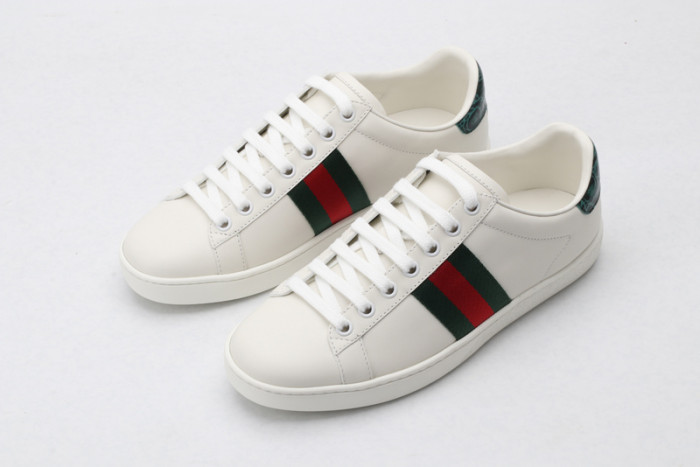 gi ace embroidered low-top sneaker