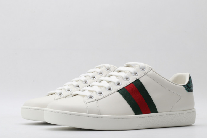 gi ace embroidered low-top sneaker