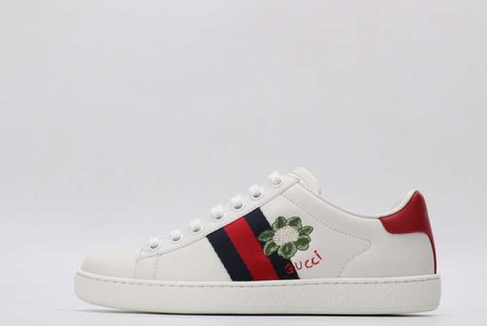 gi ace embroidered low-top sneaker